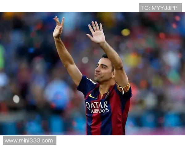 各大足球明星在场上的位置解析与战术角色分析